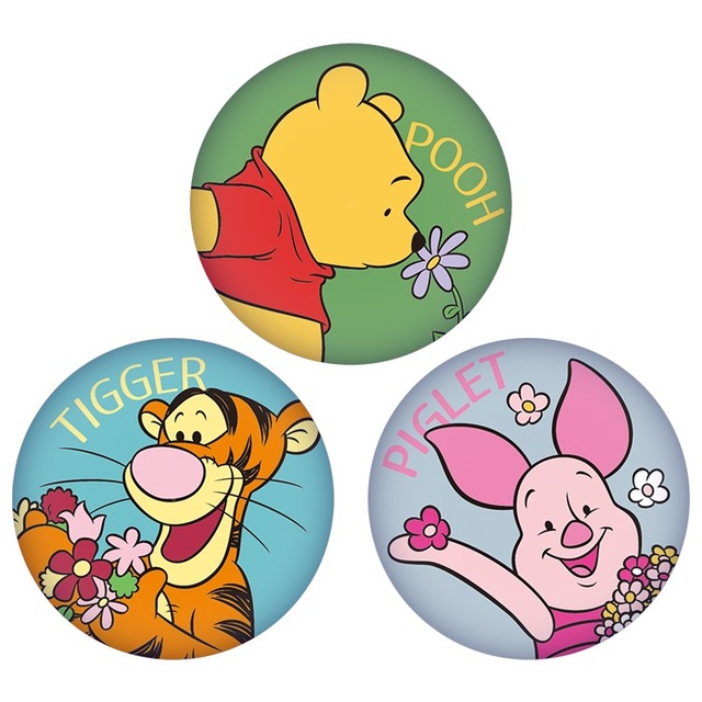 刺繍缶バッジ 各693円