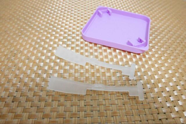 【トップバリュ フタがそのままトングになる保存容器】トングも細かく分解できる