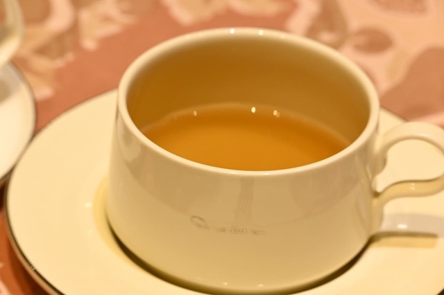 【キル フェ ボン】キル フェ ボン オリジナルブレンドティー「季節の煎茶～和栗のブレンド～」ティーバッグ (3個入） 594円、ティーバッグ（8個入）1,296円