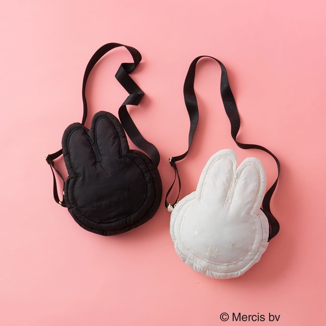 【ミッフィー×OPAQUE.CLIP】「miffy x OPAQUE.CLIPフェイス型軽量パフィーショルダーバッグ」5,479円/ミッフィーのお顔を立体的に表現したフェイス型のショルダーバッグ