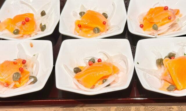 【銀座朝食ラボ 小鉢ビュッフェ】スモークサーモンのマリネ