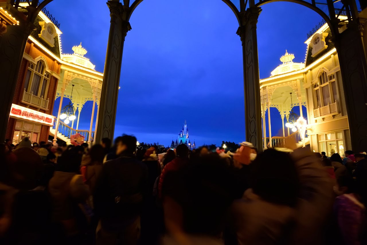 Tdl 7 7まで延長 激混み アナ雪 ワンス アポン ア タイム 混雑状況を徹底解説 ワンス写真53枚 1 5 ディズニー特集 ウレぴあ総研