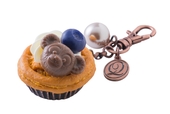 ブルーベリーパイになったダッフィー｜ブルーベリーパイ・バッグチャーム ¥10,000