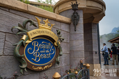 東京ディズニーランド アトラクション『美女と野獣“魔法のものがたり”』撮影/YOSHI