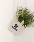 【MARY QUANT&Biople】「ミニバッグ」(各2,475円)/リネン素材の優しい風合いに、マリークワントロゴの刺繍が映えるミニバッグ。