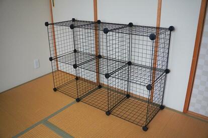 ★連結式　ワイヤー製　収納キューブ　収納棚　ラック Amazon Basic「3,000円で買える収納キューブ」が秀逸すぎ | ROOMIE