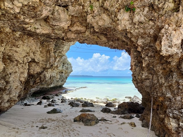 宮古島・砂山ビーチ