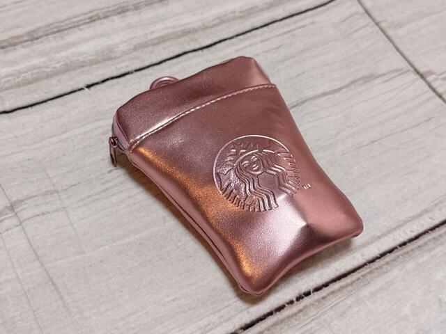 普段愛用しているコスメをIN【SAKURA2026 スターバックス ミニポーチギフトピンク（ドリンクチケット付）】