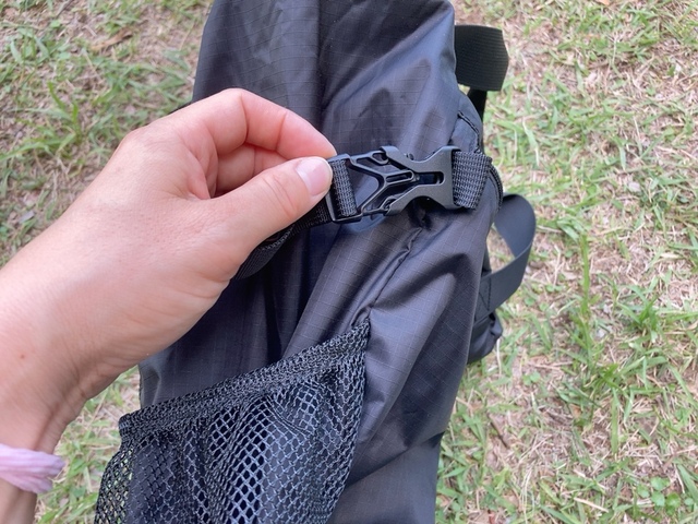 【ワークマン 撥水2WAYポケッタブルライトトート】マチを調節できるベルトが超便利！