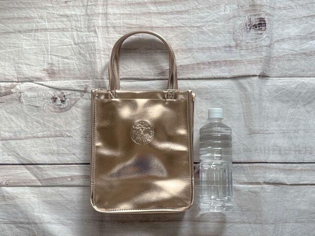 550mlにペットボトルと並べてみました