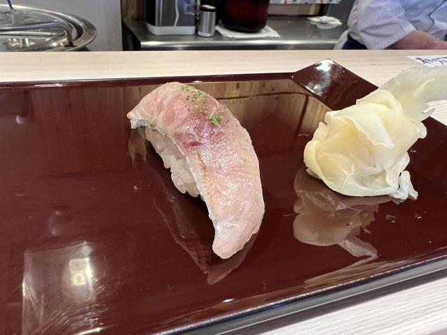 宝石のような出立でテンションアップ。