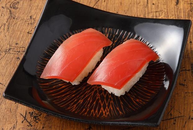 「まぐろ寿司」【かみむら牧場の食べ放題メニューに「寿司」が新登場】