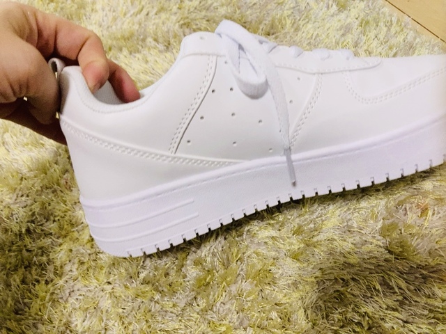 【ワークマン コートシューズ】全体的に生地は少し硬めです