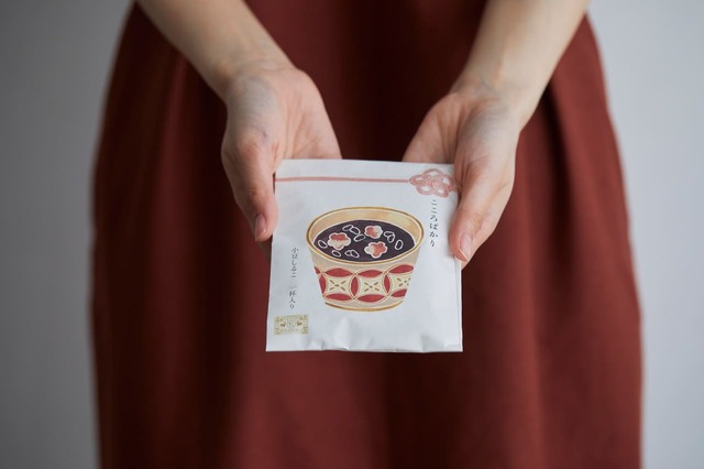 【中川政七商店】「ごあいさつしるこ 小豆・抹茶」486円／12月上旬発売。新年のご挨拶に