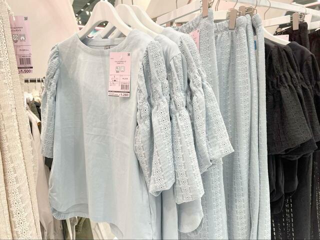 【ワークマン シャーリングスリーブプルオーバー】こちらはオフホワイト、サックス、ブラックの3色。イロチ買いしたくなるプルオーバー！