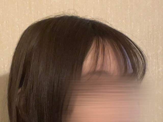 前髪のアフター画像。ふんわりシースルーバングになっているのわかりますか?!