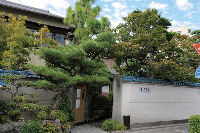 あつた蓬莱軒 本店