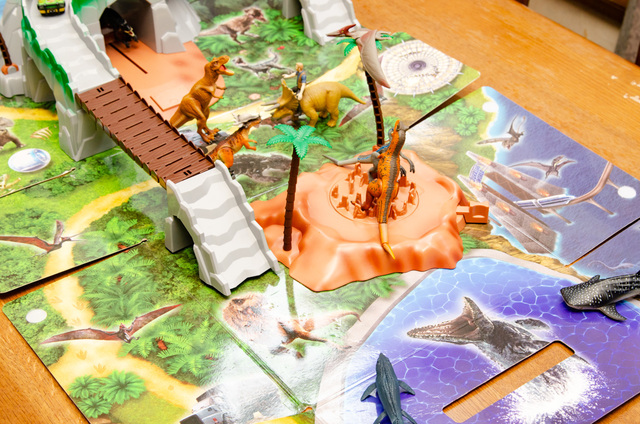 アニア 探検! ジュラシック・ワールド｜希望小売価格 6,480円（税抜）｜タカラトミー