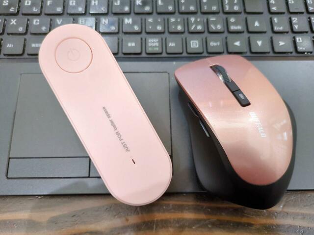 【ミニ空気清浄機】パソコンのマウスより若干長いくらいの大きさ