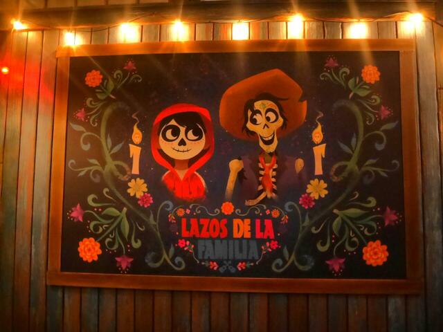 東京ディズニーシー「ラソス・デ・ラ・ファミリア」東京ディズニーリゾートのハロウィーン Ⓒ Disney