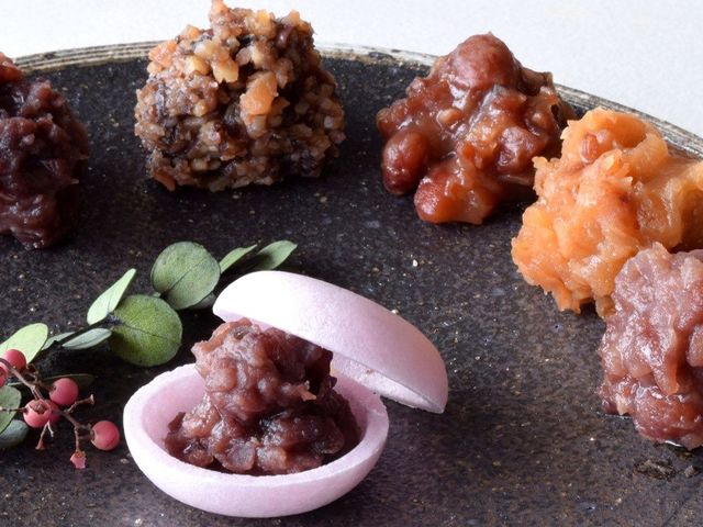 黒茶の間「五色あん最中」972円