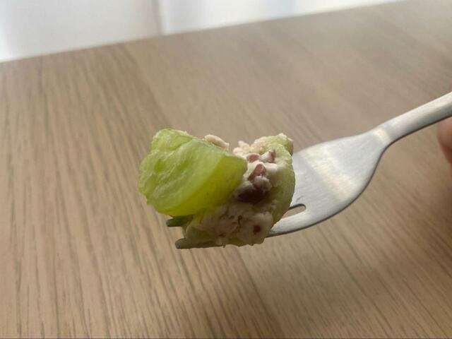 【山梨県産シャインマスカットのぶどう大福ホイップクリーム入り】小豆とシャインマスカットの新しい組み合わせ！