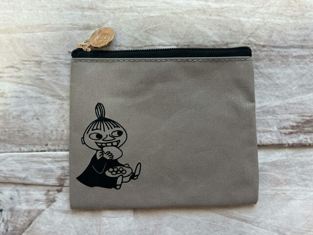 【cookpad plus2024年秋号付録/リトルミイフラットミニポーチ】サイズは（約）縦10cm×横12cmです