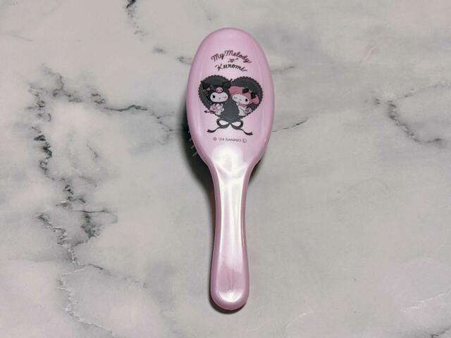 ヘアブラシ／税込110円