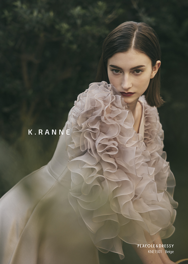 KURAUDIA × PLACOLE & DRESSY（クラウディア×プラコレ）新作ウェディングドレス｜KNE1501_Beige