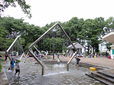【府中の森公園】「じゃぶじゃぶ池」で、思い切り水と戯れよう
