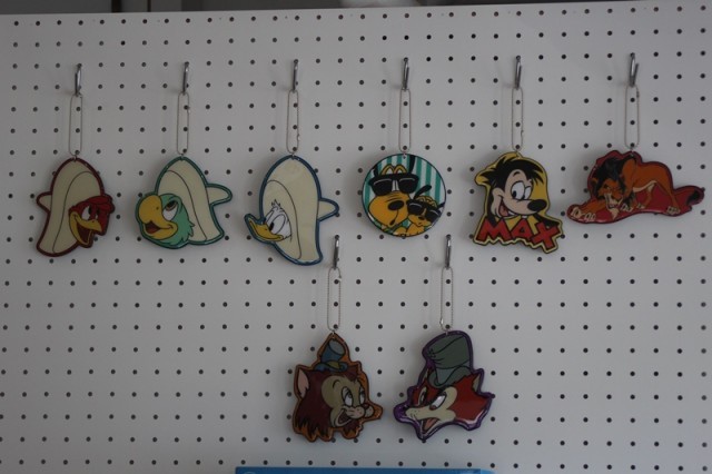 ラーは以前のバージョンからアップデートして、裏側に直接鏡がついているデザインになったそうです。