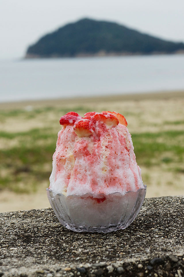 KAKIGORI CAFE ひむろ／生いちご 750円（5月）