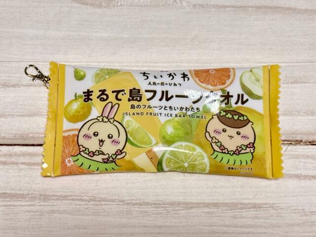 「うさぎとくりまんじゅうver.」うさぎはくりまんじゅうと登場。映画の見どころを思い出させてくれる組み合わせで、眺めているだけでまた胸が熱くなります…！