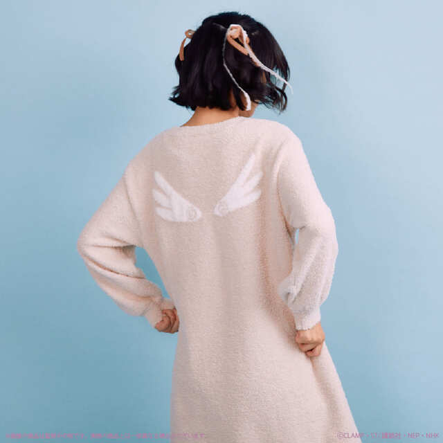 【カードキャプターさくら「ケロちゃんモコモコワンピース」】後ろにはケロちゃんの羽のモチーフ