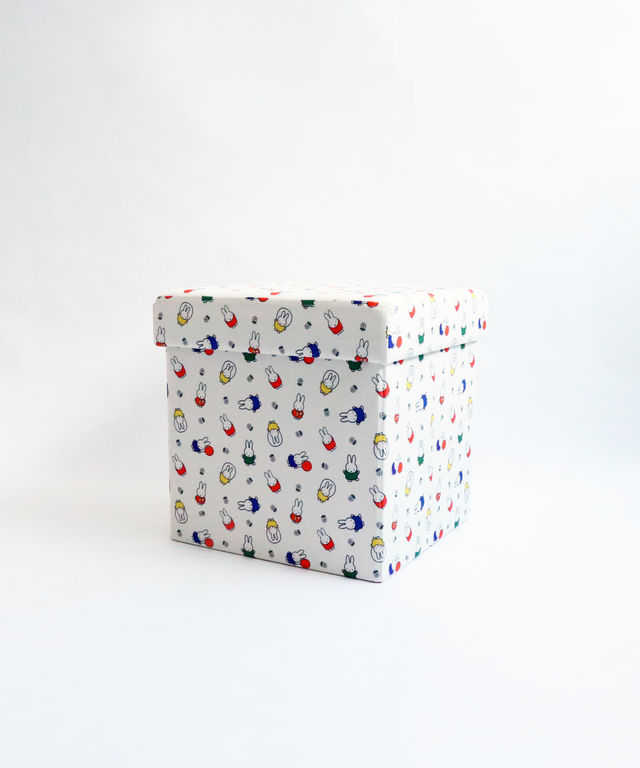 収納スツールmiffy　2,000円（税別）