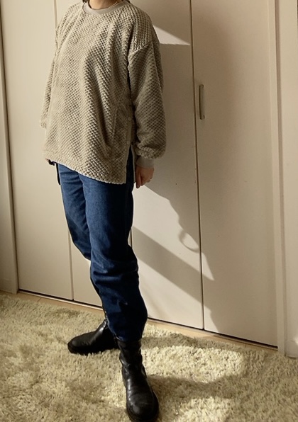 【ワークマン ダイヤフリースプルオーバー】高級感を演出