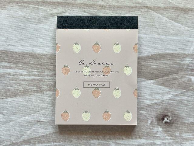 クロスメモ いちご 80枚：110円（税込）