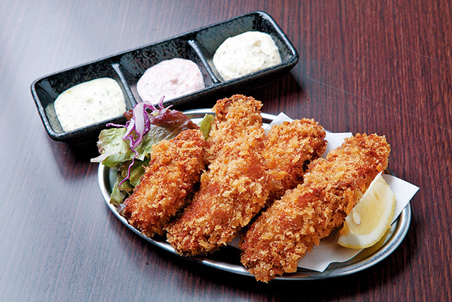 鉄板居酒屋 牡蠣 やまと（大阪・天王寺） カキフライ（850円）　兵庫・赤穂産のカキを使用し大ぶりで6個入りとかなりボリューミーで食べごたえあり。