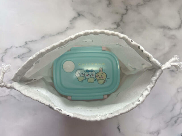 大きめサイズなので、おにぎりなども追加で入りそう！