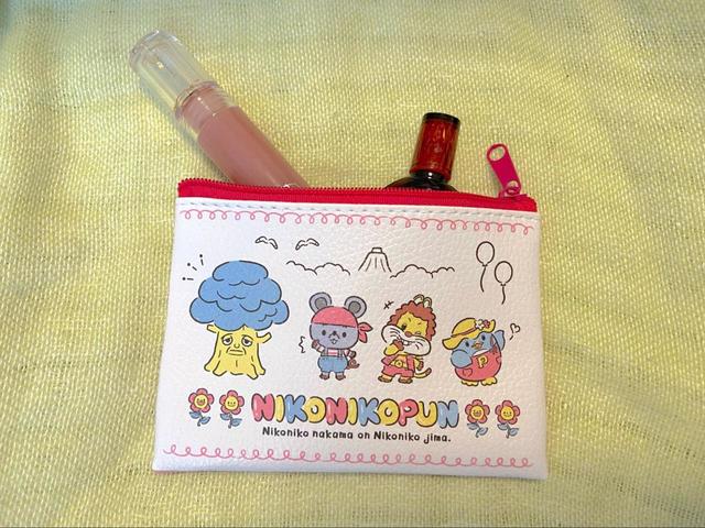 【キャンドゥ にこにこぷん コインパース】ひとつあると便利