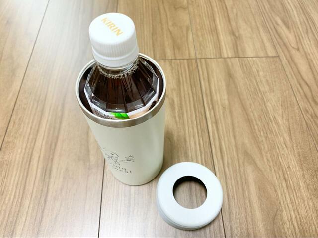 【デコホーム ステンレスボトルホルダー（スヌーピー yum）】500～600mLサイズのペットボトルに対応（一部対象外）