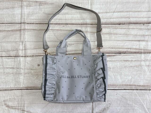 ショルダーストラップをつけると2WAYで使える仕様