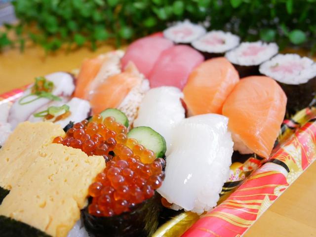 いくら、サーモン好きにおすすめ／ファミリーパック　なごみ　税込949円