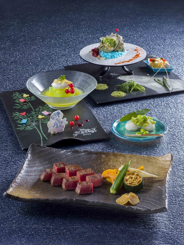 “ディズニー七夕デイズ”  鉄板焼ディナー 17:30~22:00(7 月 1 日以降の土日祝日は 17:00~22:00)