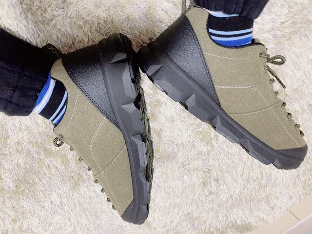 【ワークマン DIA高撥水シューズ アーバンハイク】カジュアルファッションに最適