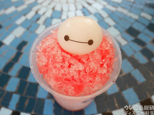 東京ディズニーリゾート「サマー・クールオフat Tokyo Disney Resort」スペシャルメニュー｜シェイブアイス（ストロベリー）｜600円｜販売店舗：プラザパビリオン・レストラン