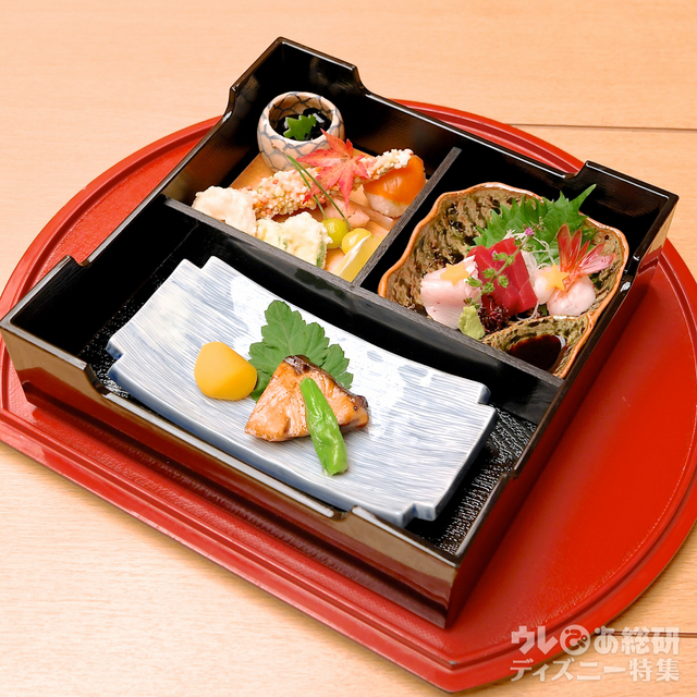 “クリスマス・ファンタジー”花絵巻｜ディズニーアンバサダーホテル「花 Hana」