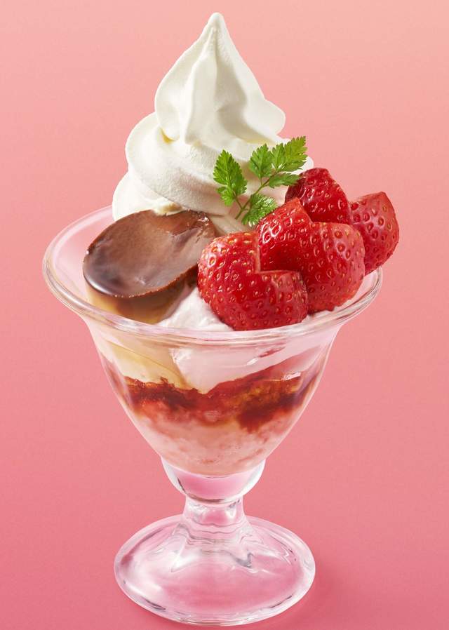 自家製プリンとあまおう苺のサンデー