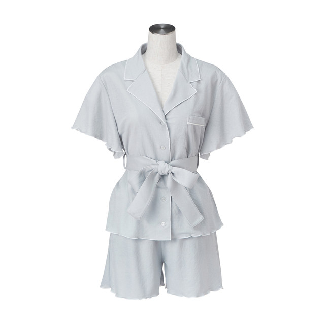 接触冷感 レーヨン混 ライトグレー：5,800円（税込）