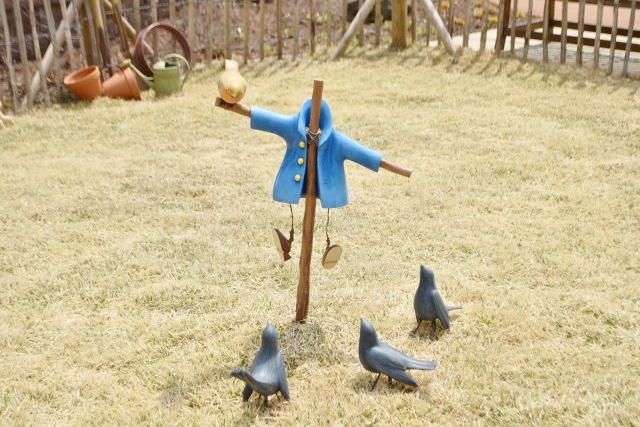 秋の感謝セール♪『ピーターラビット』木製飾りトレー